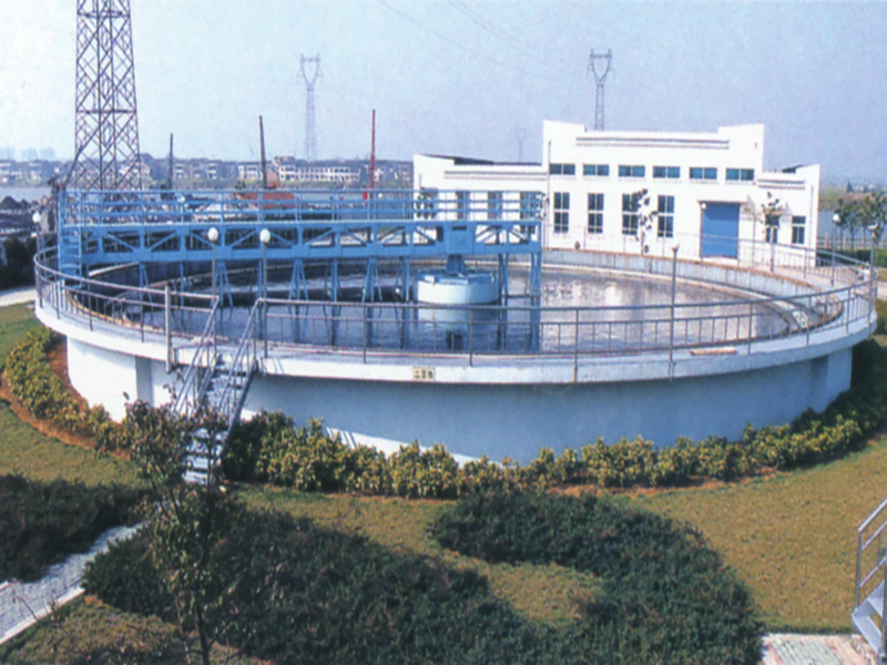 周邊傳（chuán）動（dòng）刮（guā）吸（xī）泥機